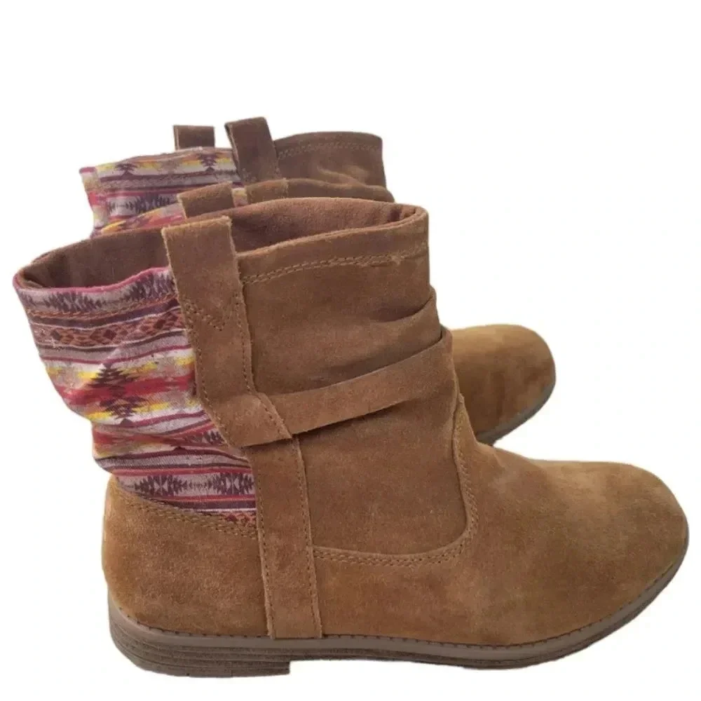 Toms Laurel 10009122 Cinnamon Suede Pendleton Stripe‎ Pull On Boot
